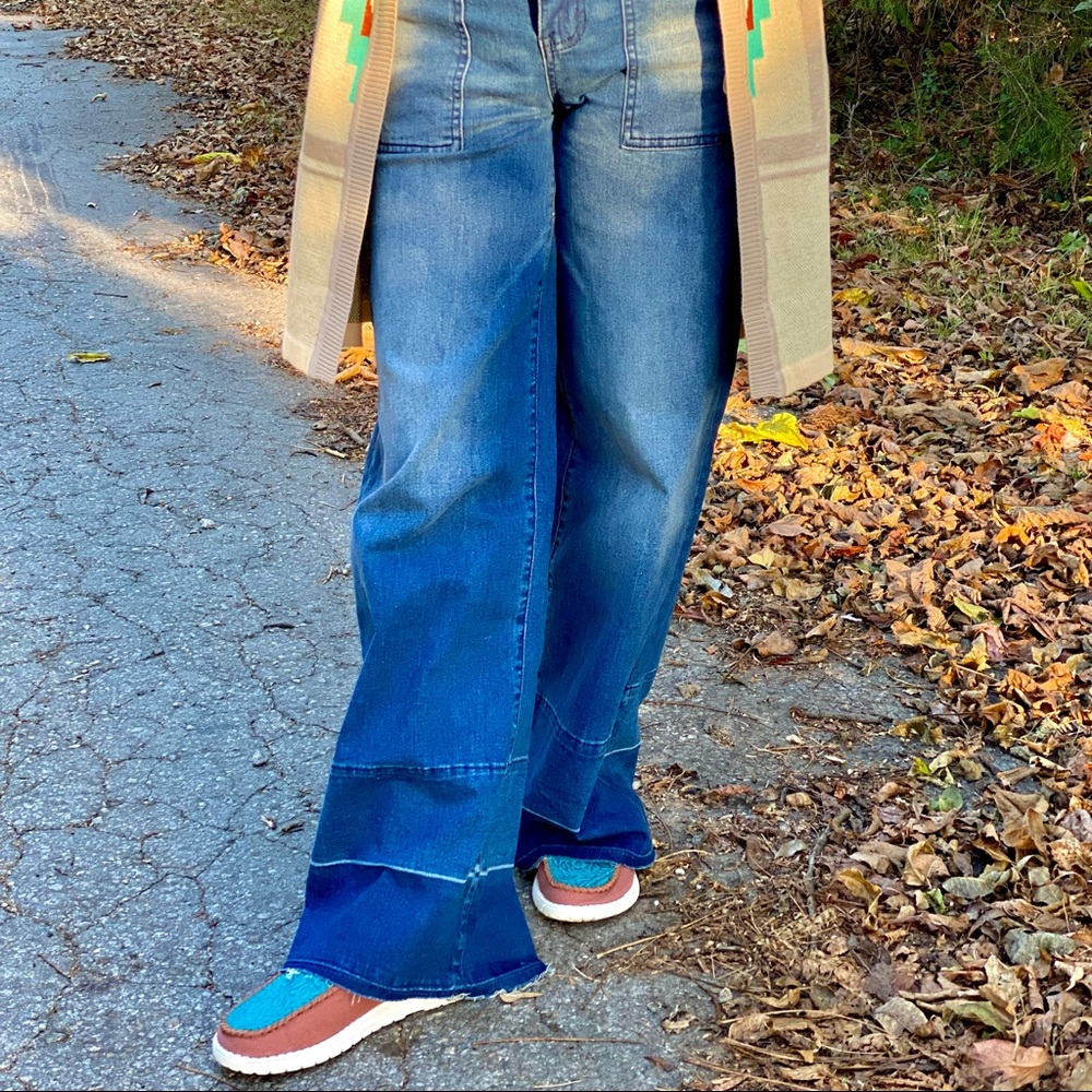 Wide Leg Jeans - Picture 5 of 9